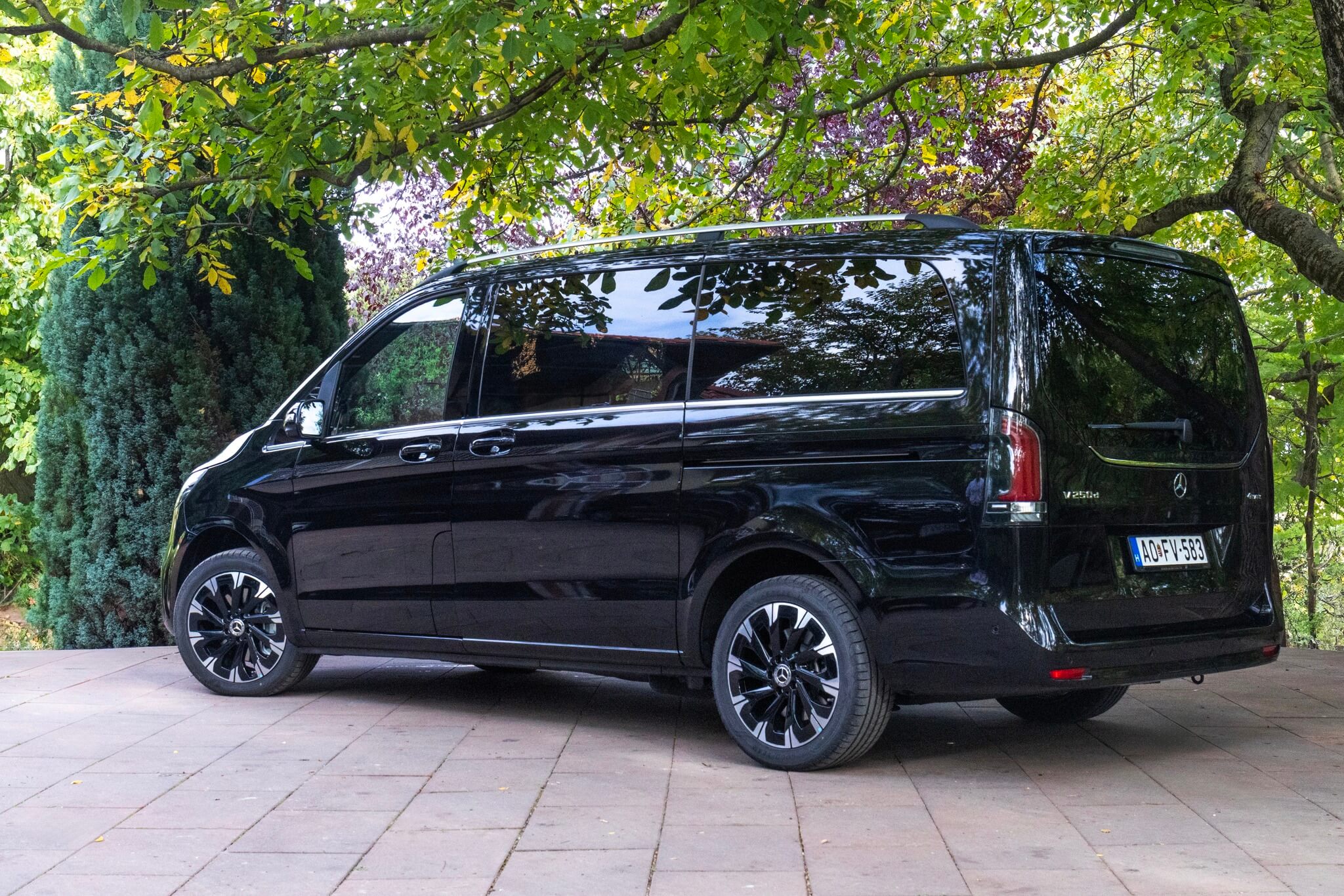 Mercedes V250D