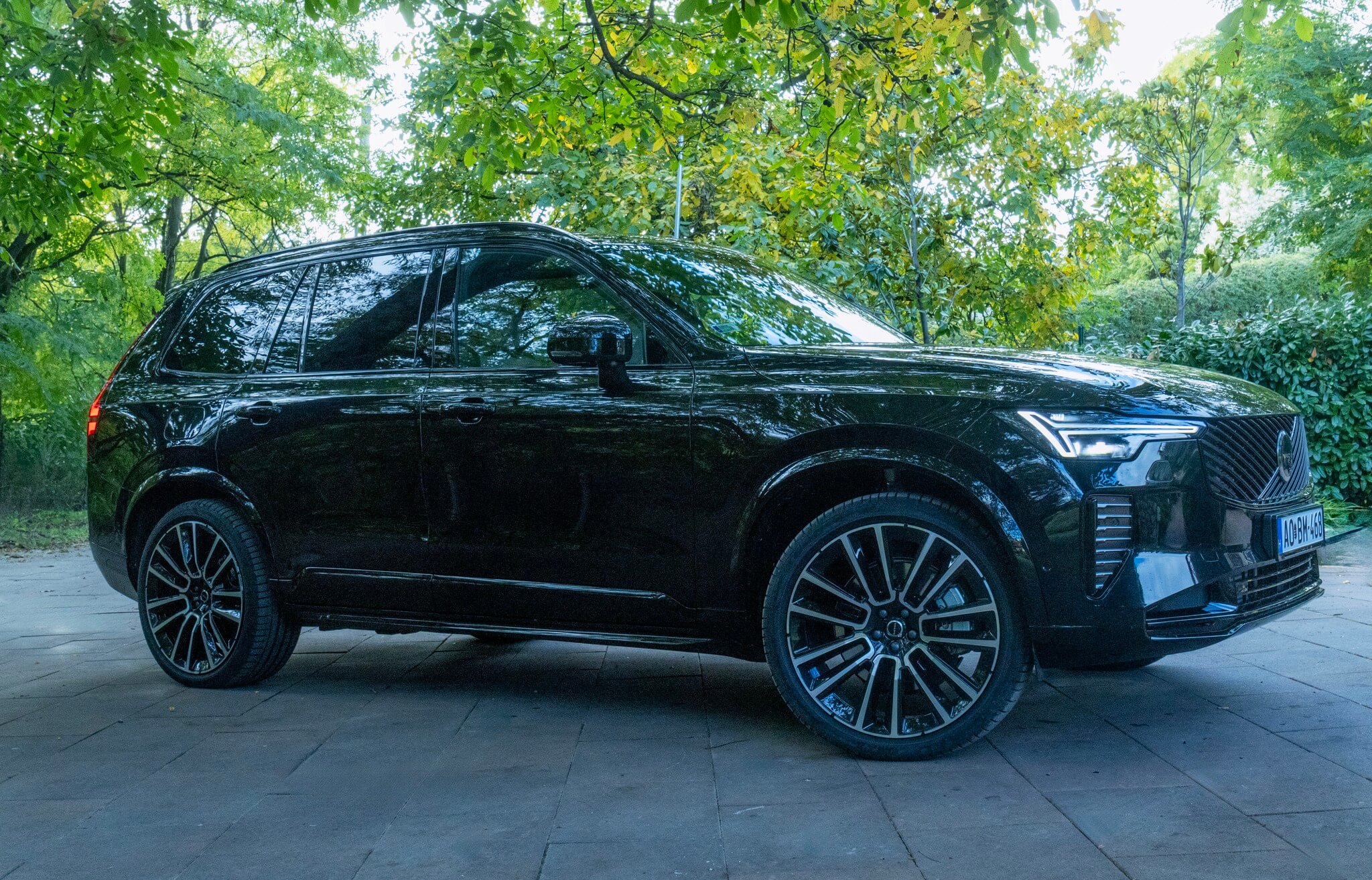 Volvo XC90 2.0 (T8) Ultra Dark