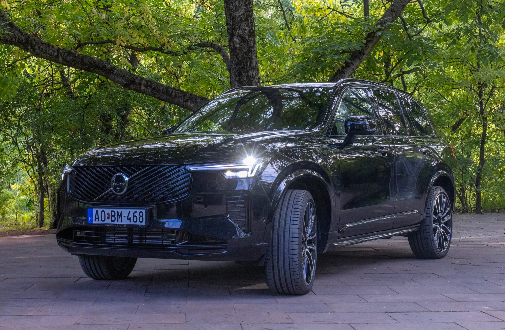 Volvo XC90 2.0 (T8) Ultra Dark