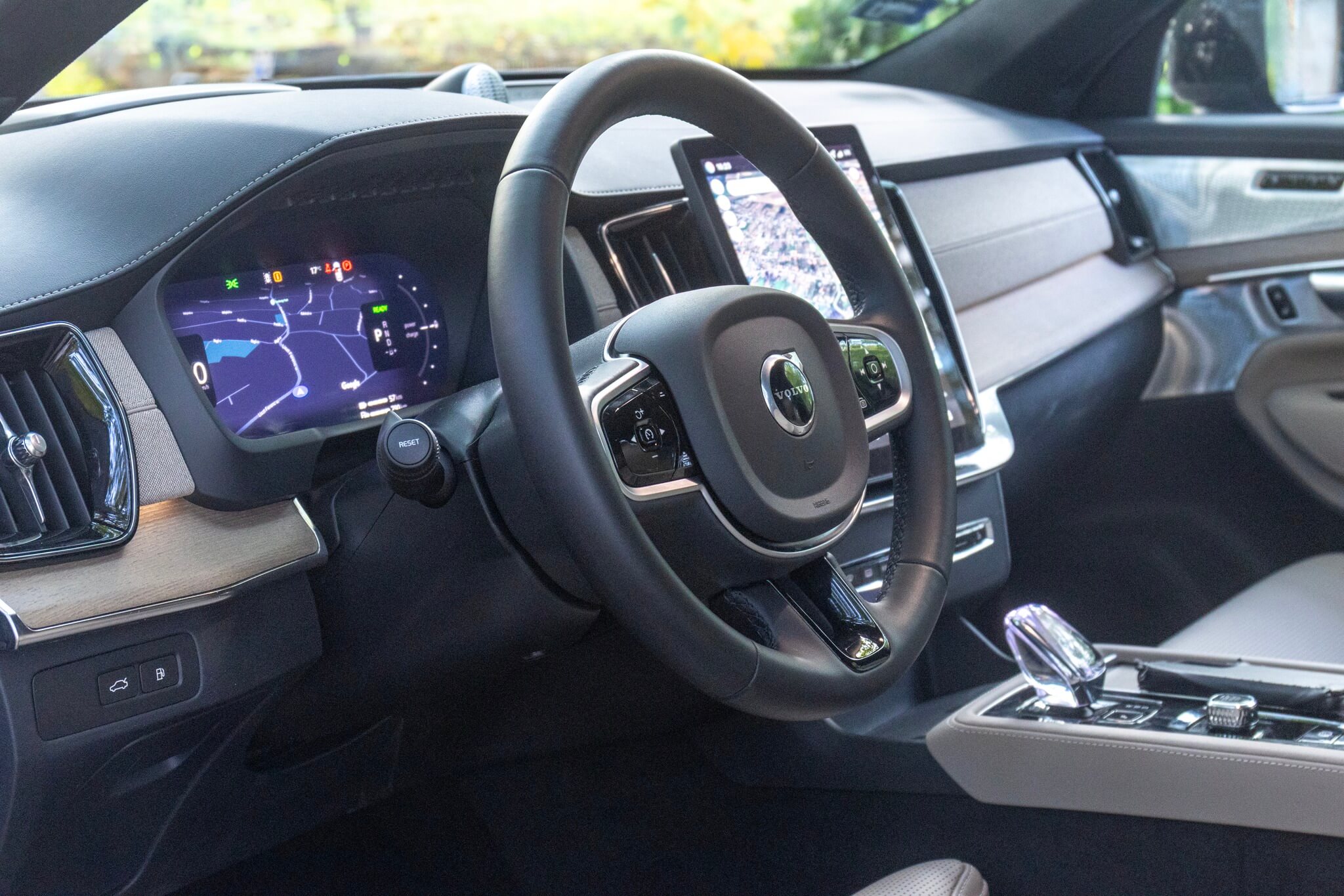Volvo XC90 2.0 (T8) Ultra Dark